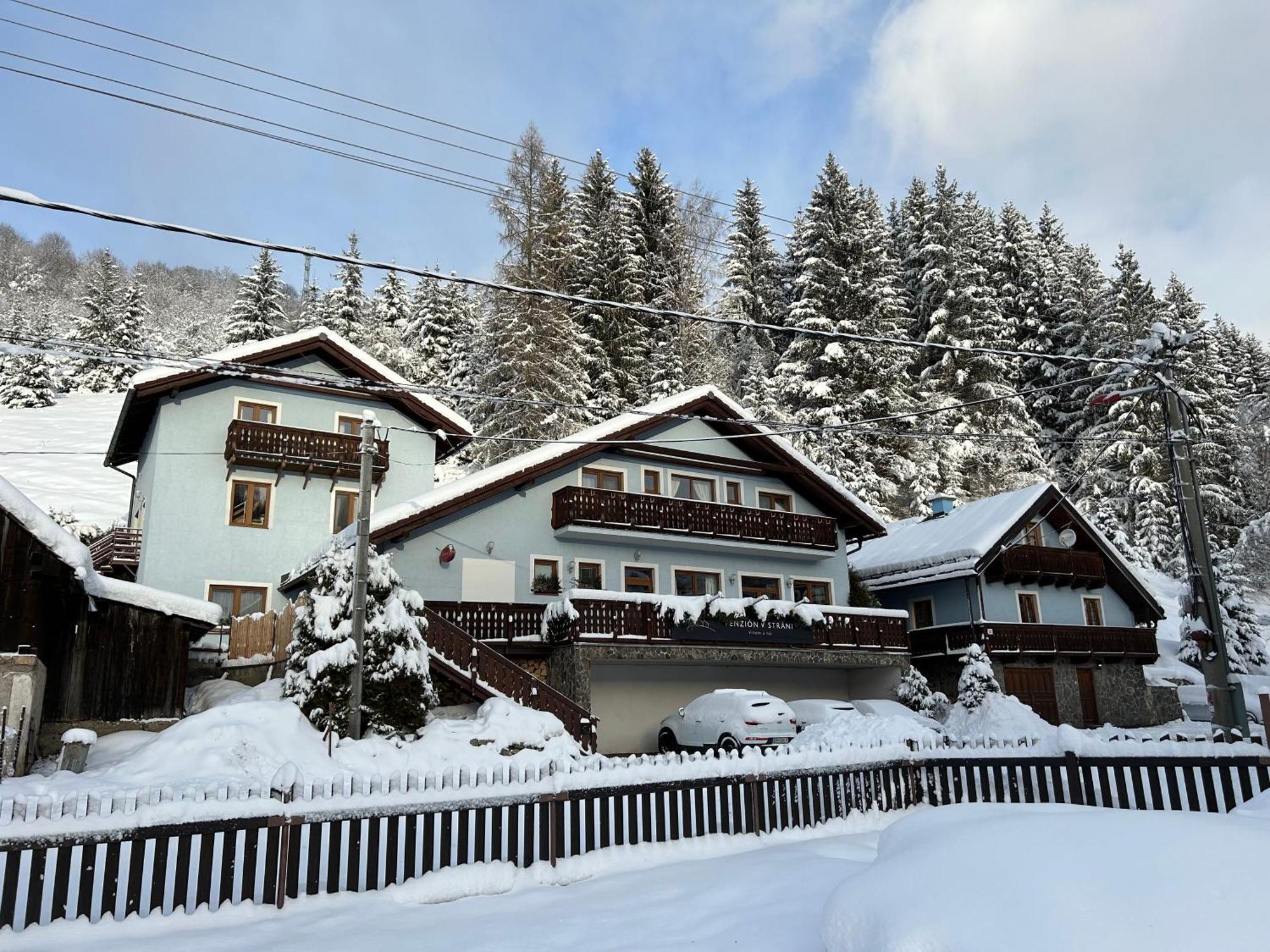 Domcek V Strani Villa Mýto pod Ďumbierom Exterior foto